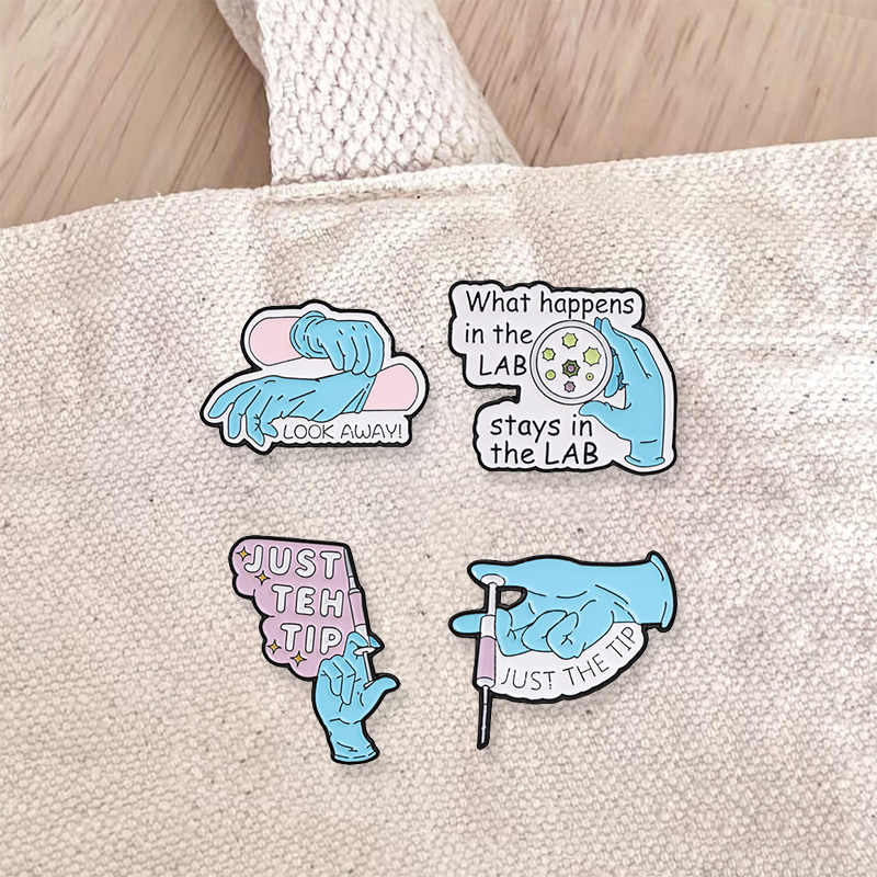 Pin de Esmalte com Citação Eng - Medical Lab Quotes avaliação e preço